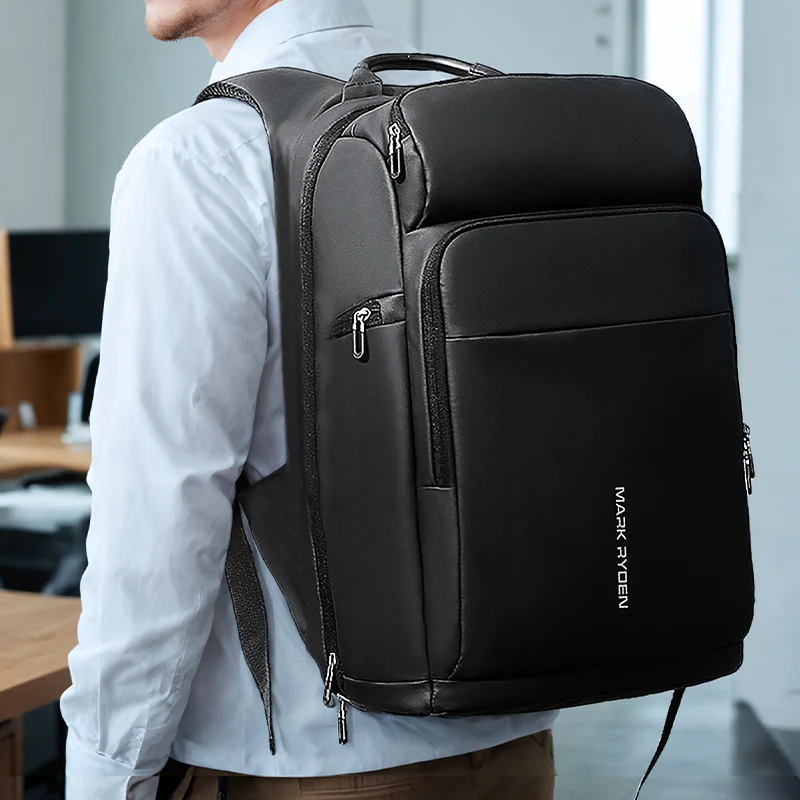 Compacto: The Versatile Spacious Carry-On Laptop Backpack 15.6 / 17.3 inch - Image 3