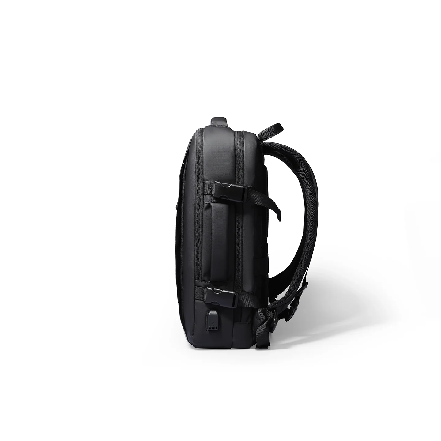 Expandos: Versatile Expandable Laptop Backpack For All-day Traveling - Image 3