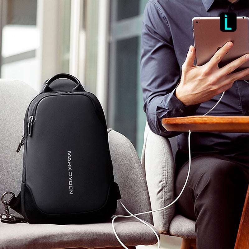Mini Julius: Lightweight Crossbody Bag with USB Charging - Image 3