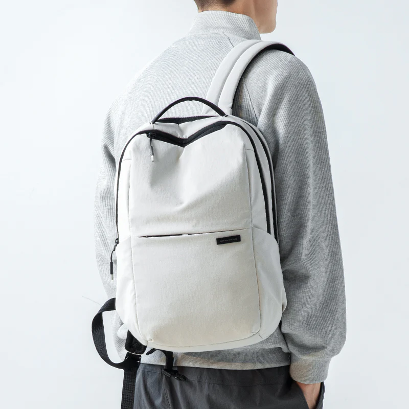 Summer Mist: Beat the Heat - Cool and Ultra-light Backpack for Every Adventure - Image 4