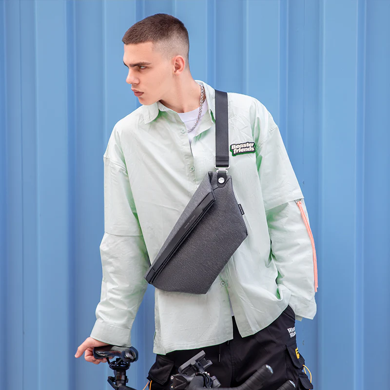 Pelmeen: Streamlined Design Style For Daily Traveling Chest Bag - Image 5