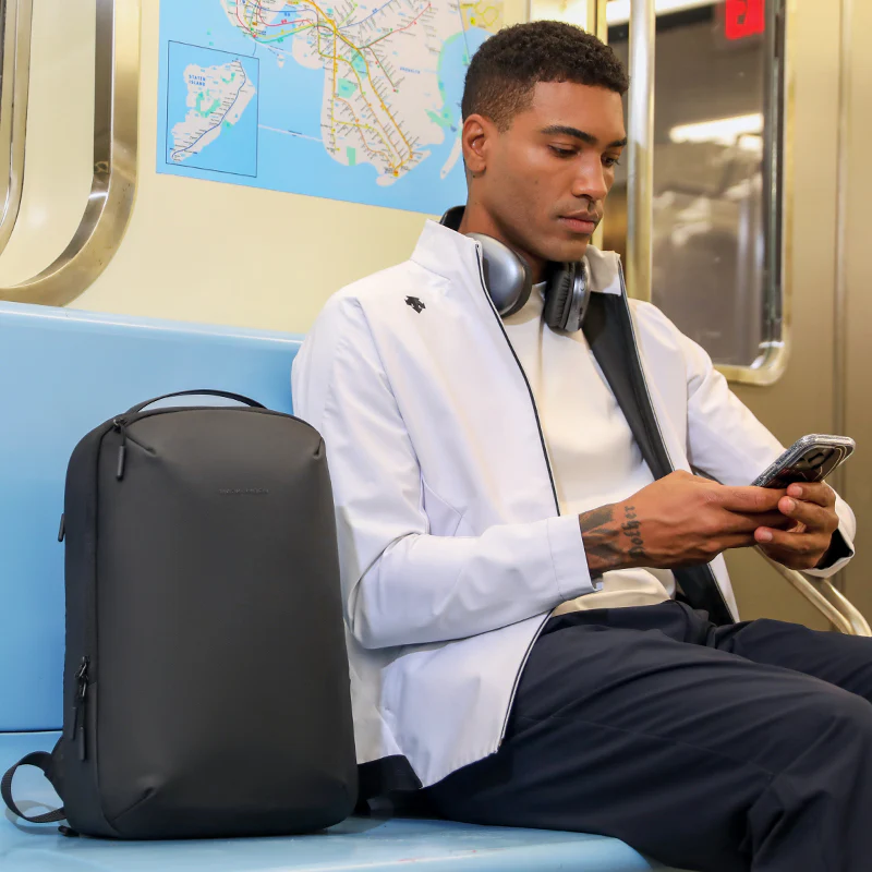 ZenOrganizer: Practical Compact Laptop Backpack for Daily Use - Image 9