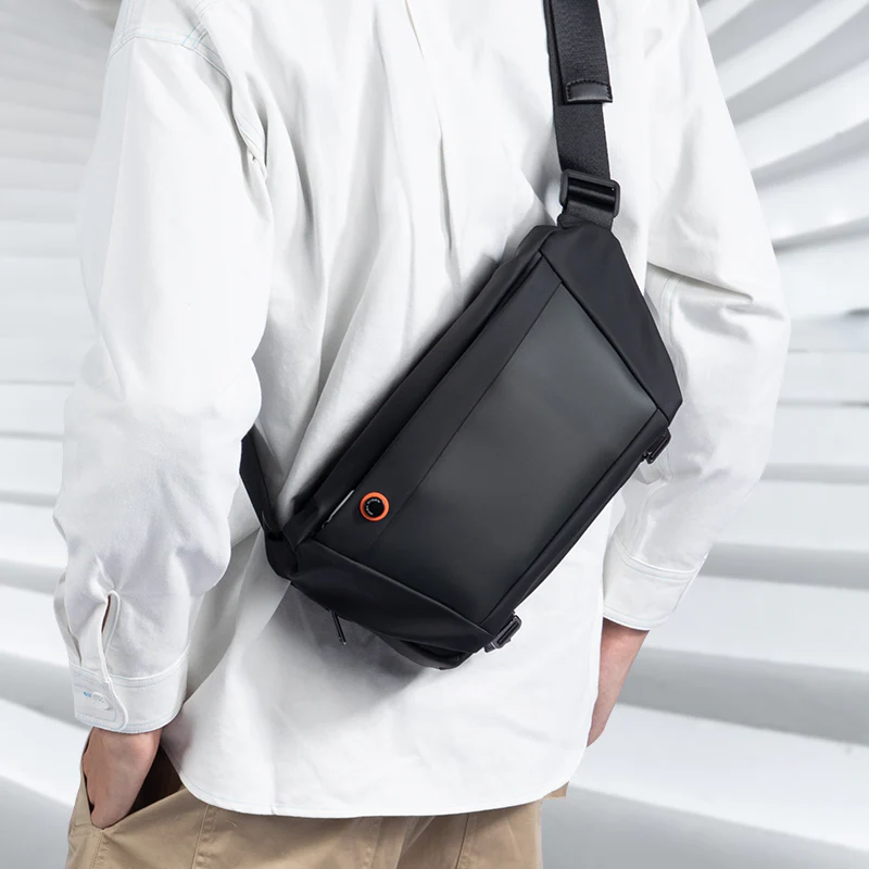 UrbanSling: Chic & Trendy Cross-body Bag for the Modern Urbanite - Image 6
