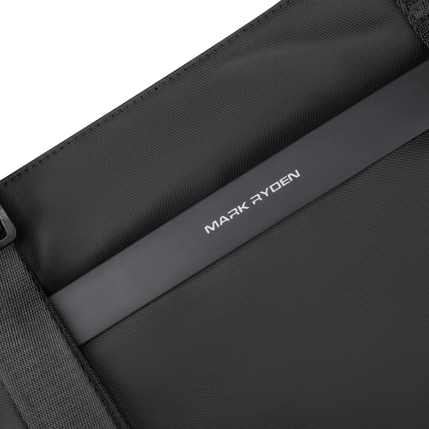 TechSafe: The multifunctional Messenger Bag with Simple Design - Image 6
