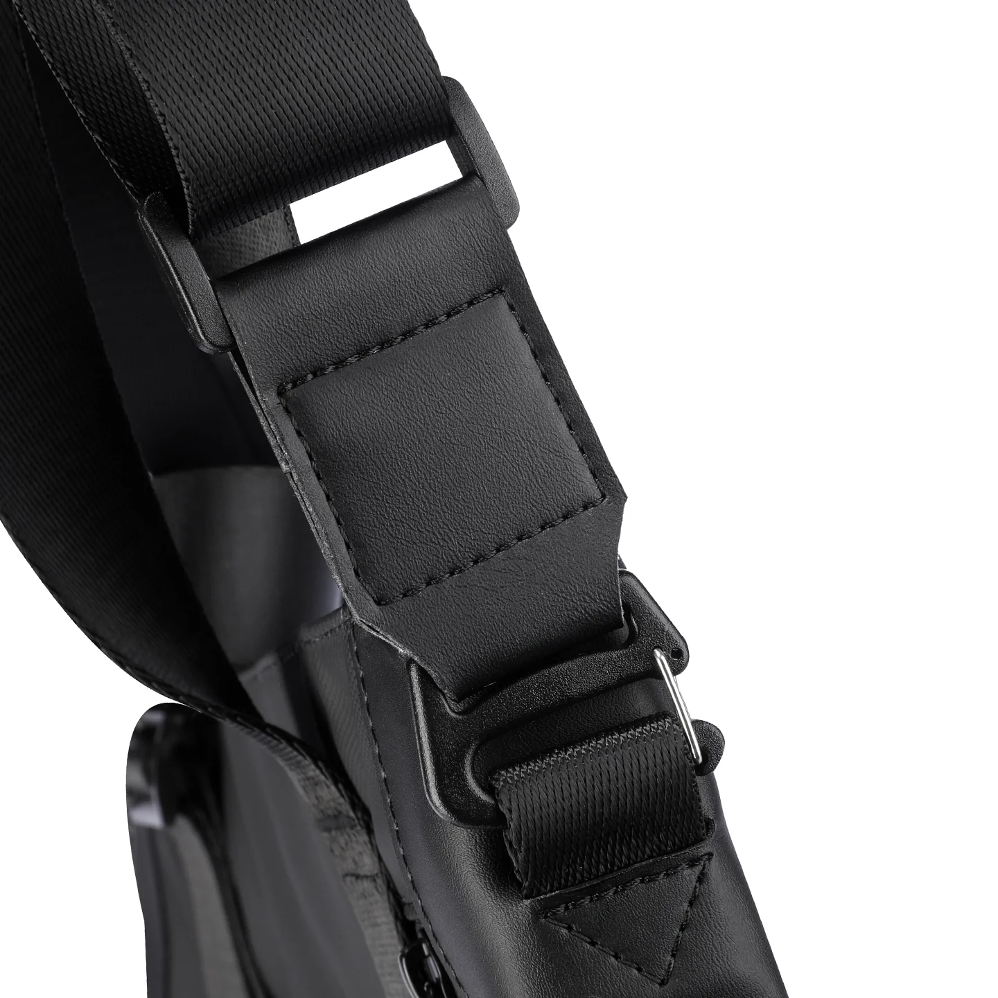 TechSafe: The multifunctional Messenger Bag with Simple Design - Image 7