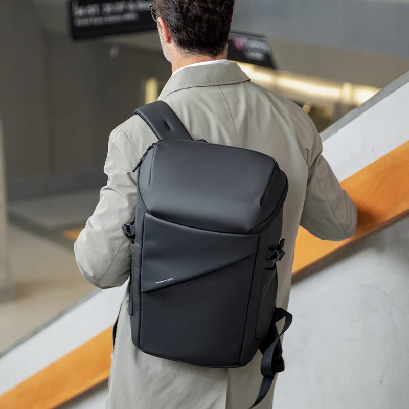 AeroShield 2025: Innovative Durable Waterproof Backpack - Image 7