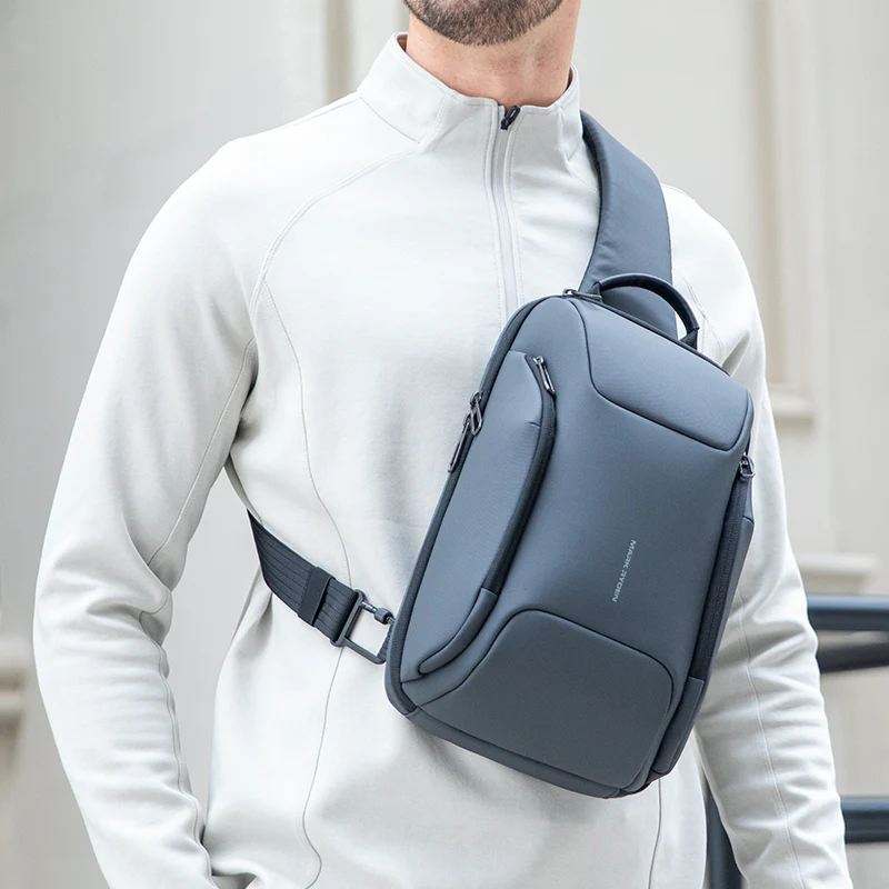 Mini Polycom: iPad-capable crossbody bag for your life - Image 12