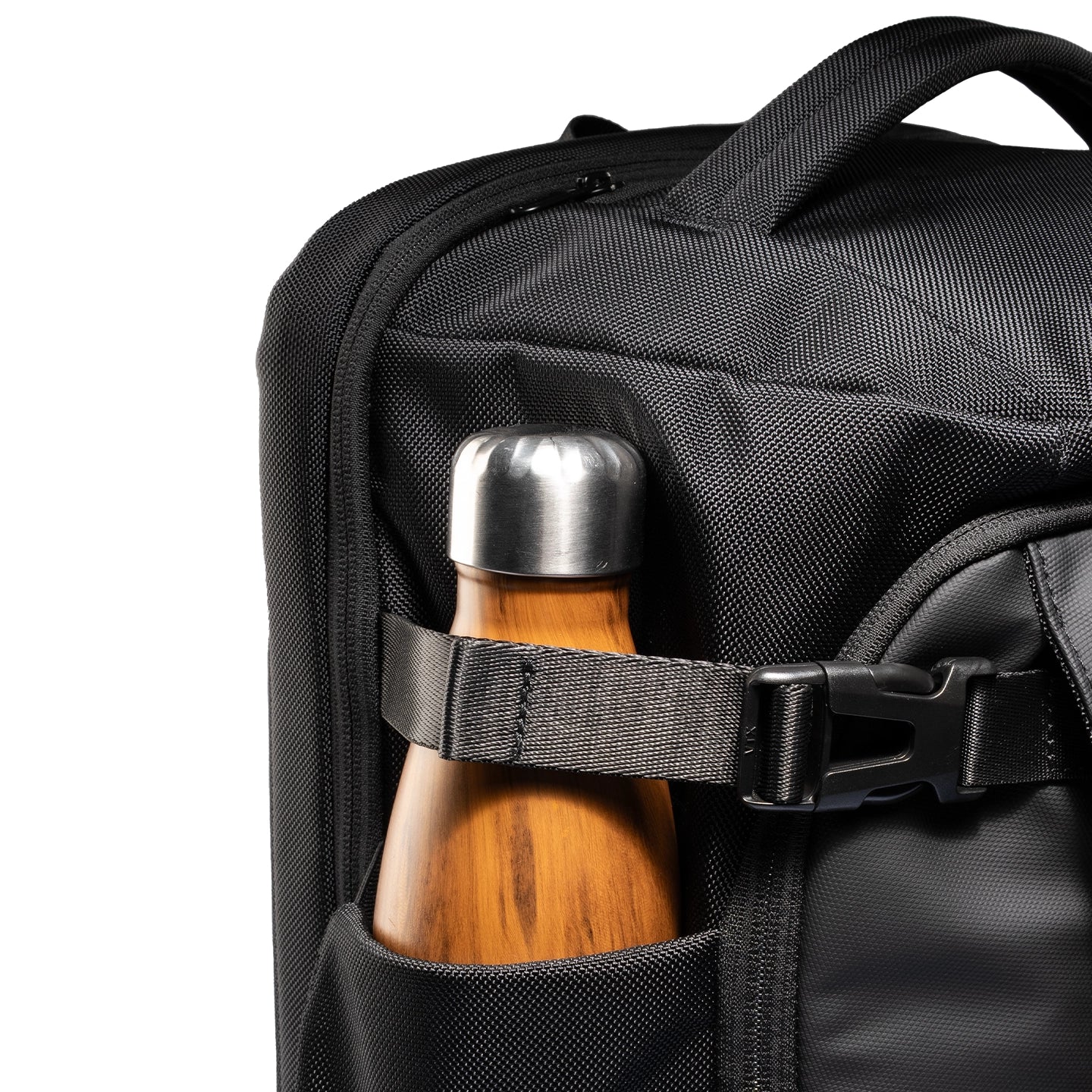 Aegis Fortress: All-Weather 38L Multi-Compartment Backpack For Travel - Image 9